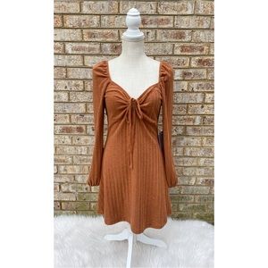 NWT Goodluck Gem Keyhole Peasant Mini Dress